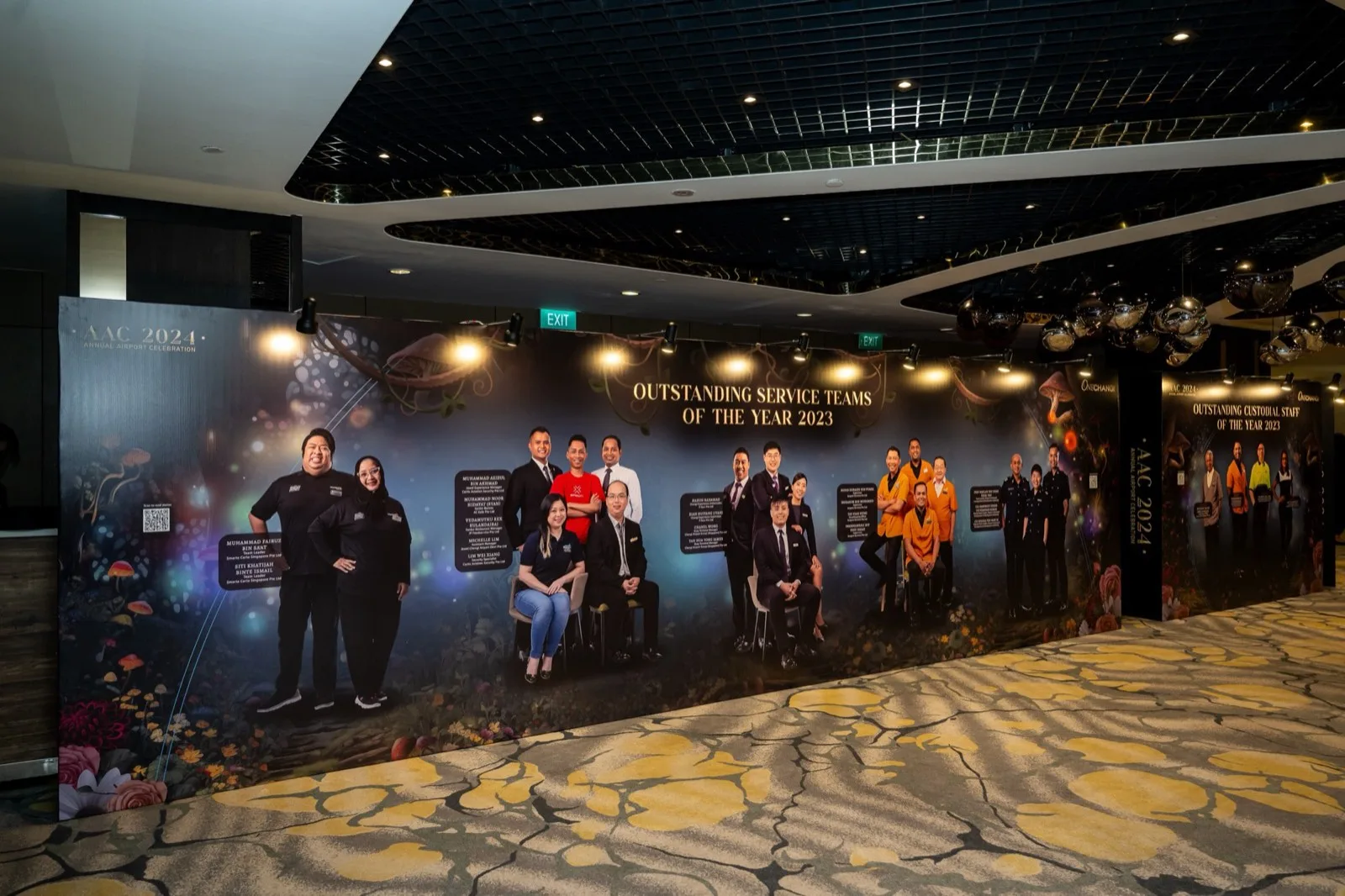 Outstanding service teams recognition display